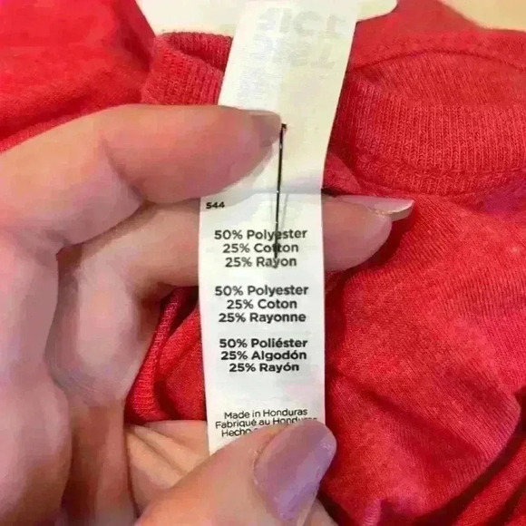Betsy Boo’s Boutique XOXO red and white t-shirt in size XXXL. 💋 - Picture 4 of 4